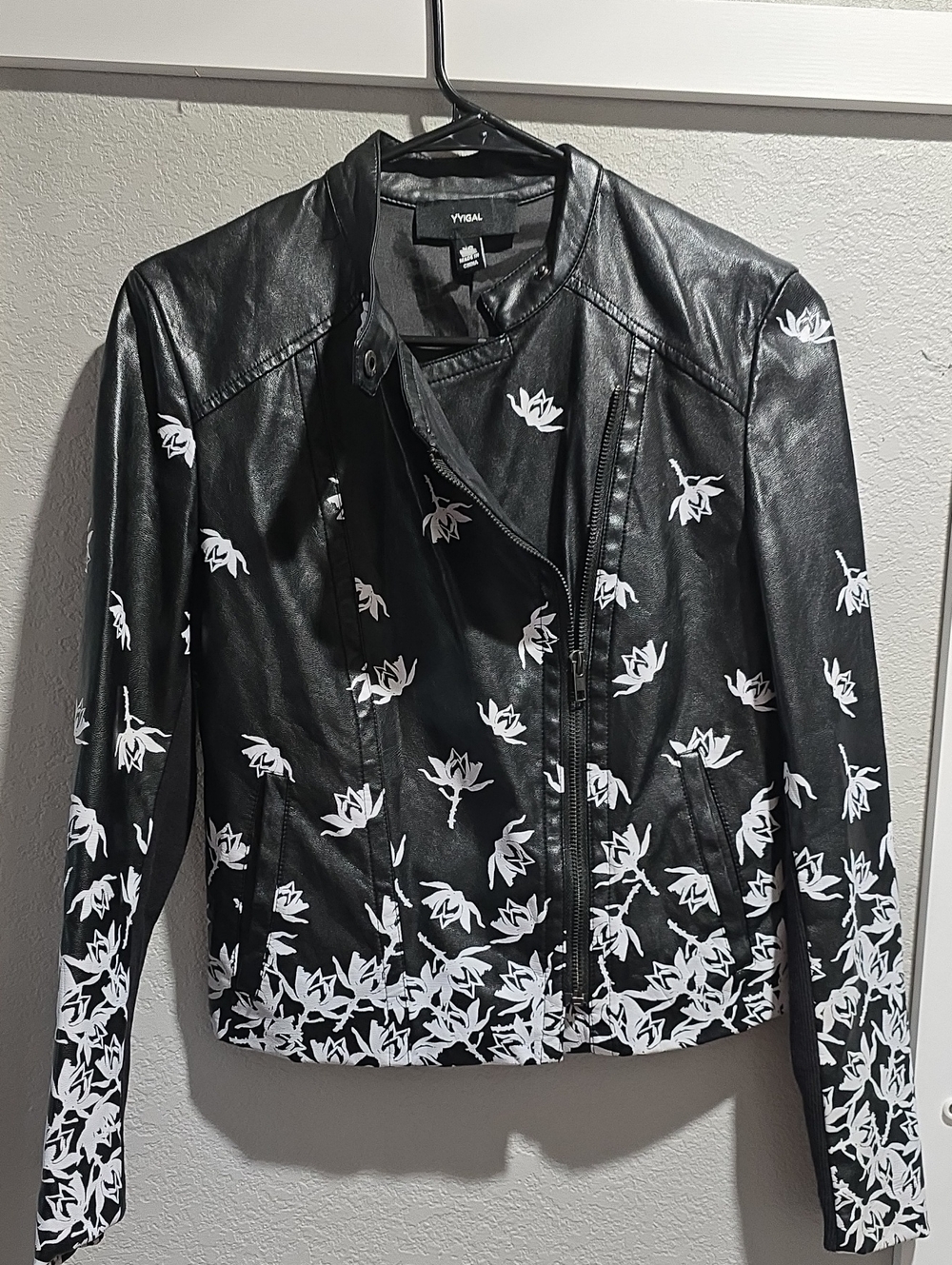 Yyigal Yigal Azrouel Black White Floral Faux Leather Moto Jacket XS